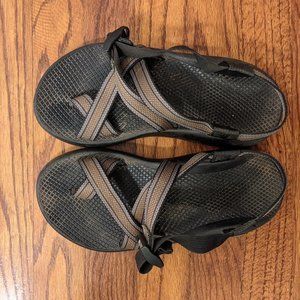 Chaco's Sandals M7 W9 Grey/Green Strap w Toe Loop